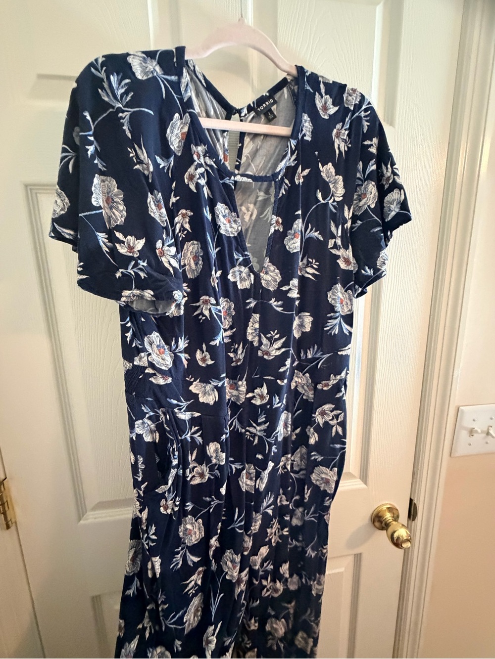 torrid Navy Floral V‑Neck Wrap Midi Dress